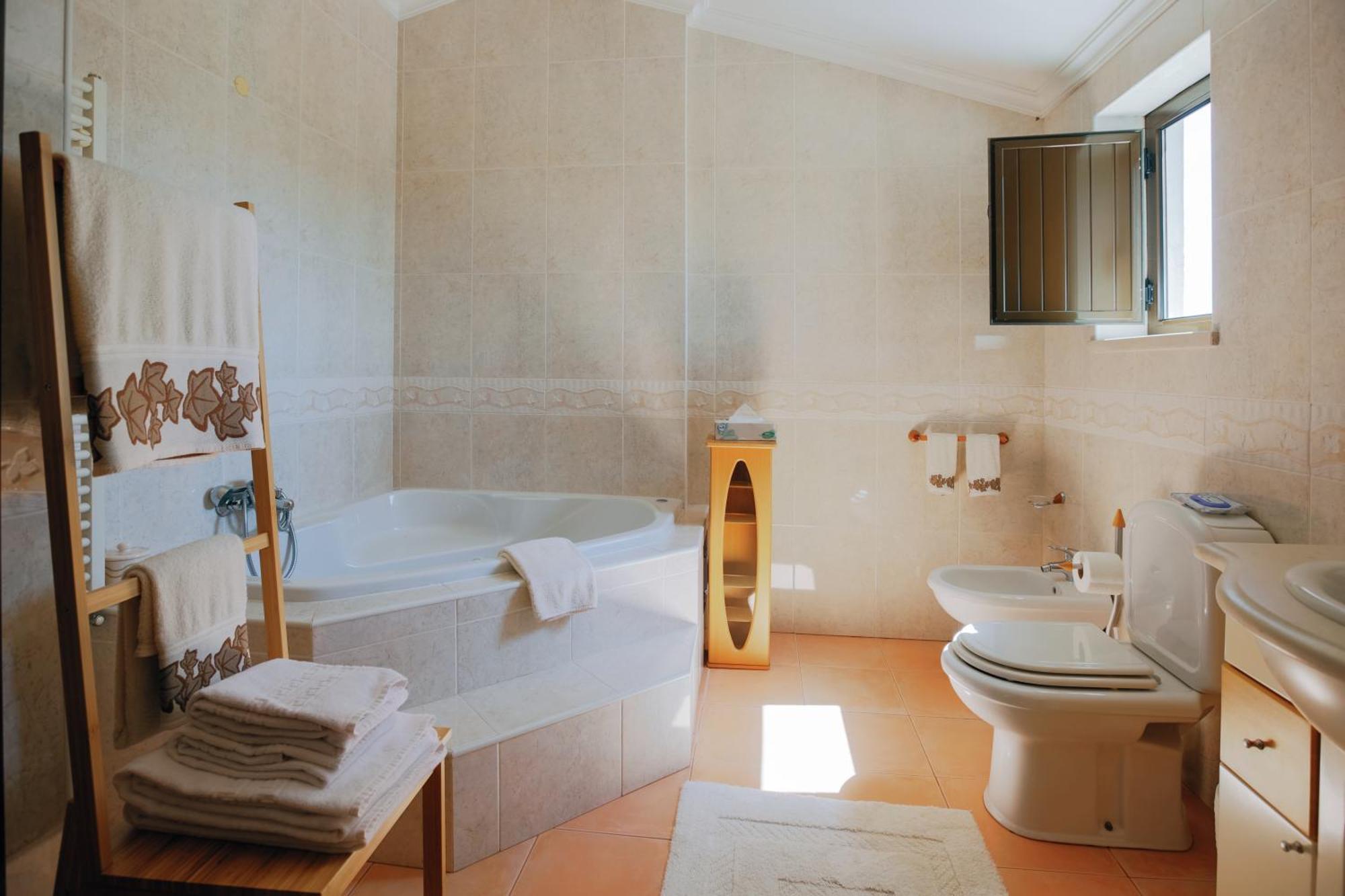 R3 - Guesthouse Travessa Da Arieira Aguda (Leiria) Екстериор снимка